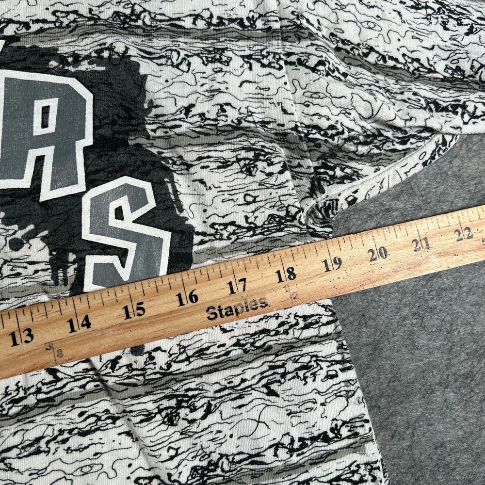 Vintage Oakland Raiders Shirt Mens Medium Black Raiders Graphic NFL Gameday AOP - Picture 6 of 7